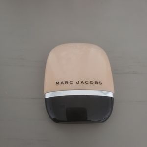 Marc jacobs shameless foundation